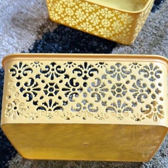 1 Yellow Decorative Storage Basket Plastic Storage Basket Floral Design - Picture 2 of 4